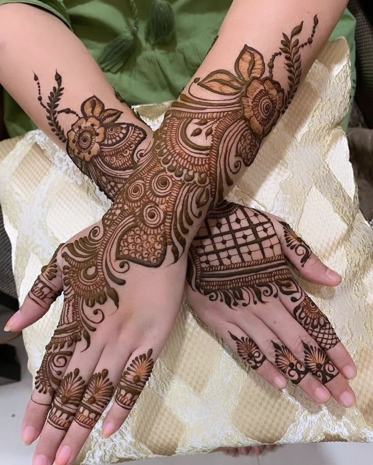 Modern Arabic mehandi style Bangalore